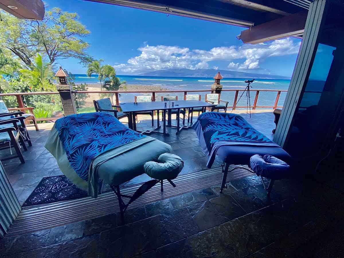 lanai-massage-tables-1